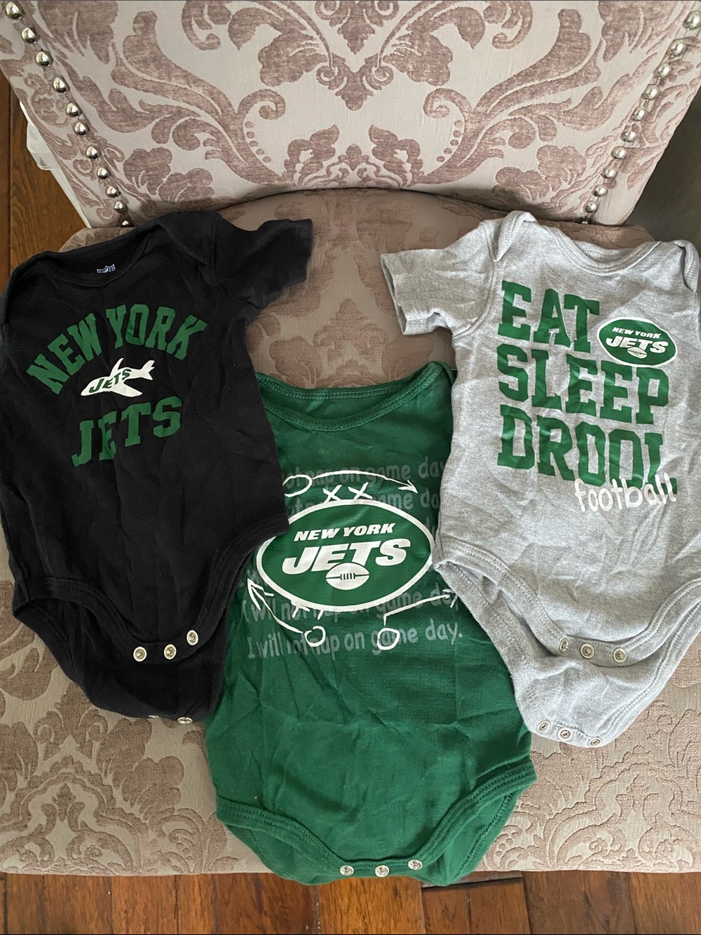 NFL New York Jets Infant Bodysuit 3-Pack in Black, Green, Gray